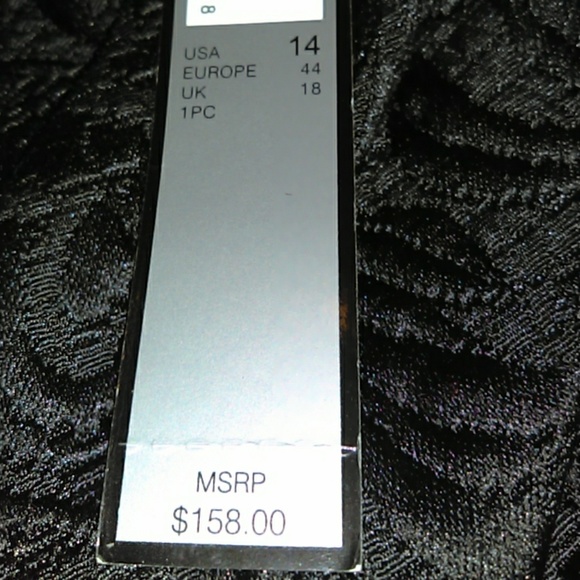 Tahari Black brocade design - Picture 7 of 7